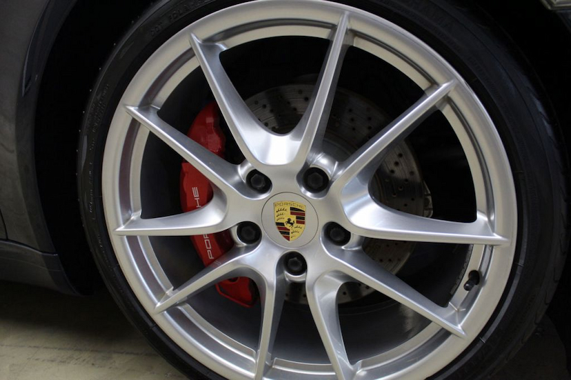 Foto do veículo PORSCHE  911 CARRERA S 2012 2.572 KM 425.000,00