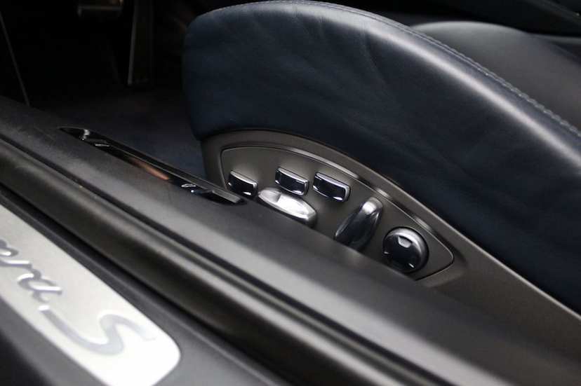 Foto do veículo PORSCHE  911 CARRERA S 2012 2.572 KM 425.000,00
