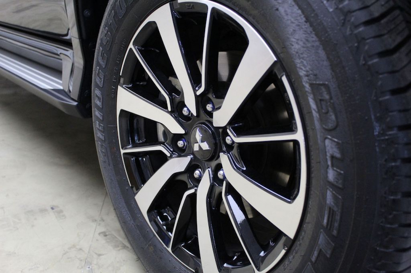 Foto do veículo MITSUBISHI  PAJERO SPORT HPE 2020 1.600 KM 259.000,00