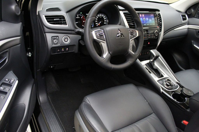 Foto do veículo MITSUBISHI  PAJERO SPORT HPE 2020 1.600 KM 259.000,00