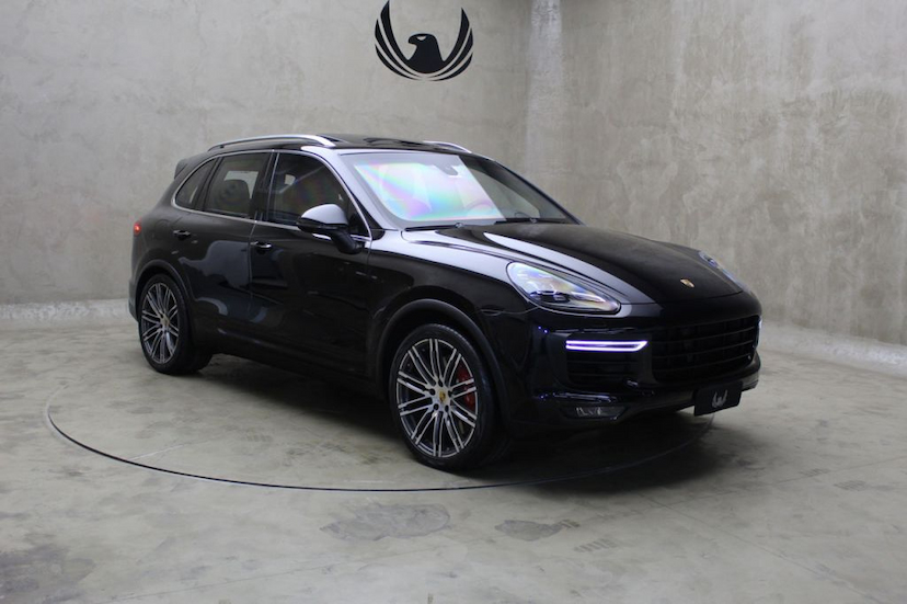 Foto do veículo PORSCHE  CAYENNE TURBO 2015 13.870 KM 429.000,00