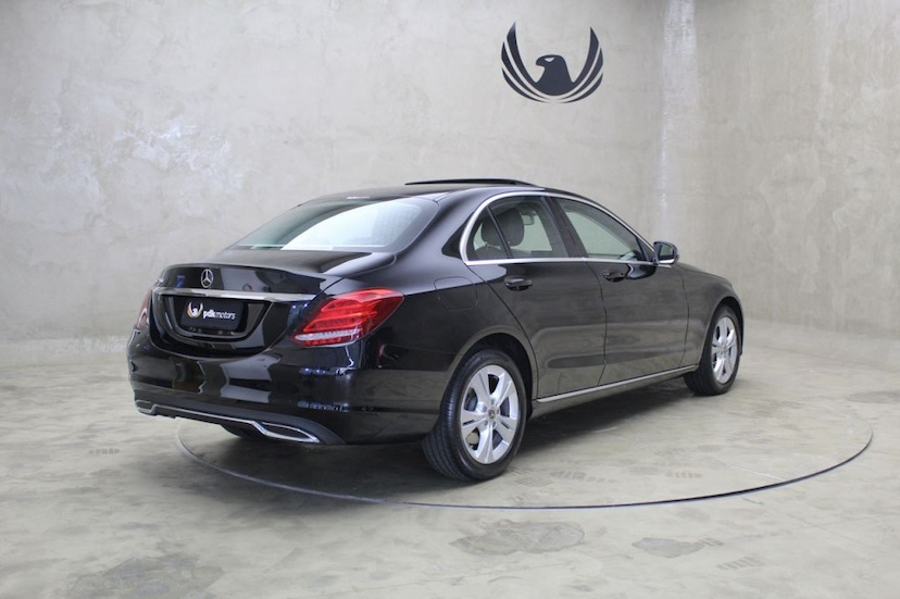 Foto do veículo MERCEDES-BENZ  C250 AVANTGARDE 2017 18.410 KM 149.000,00
