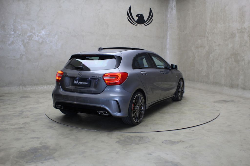 Foto do veículo MERCEDES-BENZ  A45 AMG 2014 52.645 KM 189.000,00