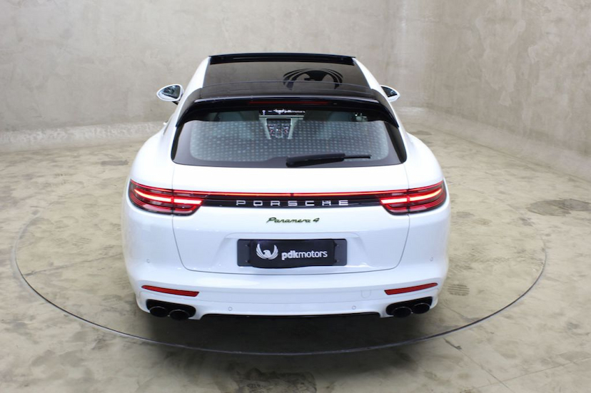 Foto do veículo PORSCHE  PANAMERA 4 ST HYBRID 2018 9.585 KM 585.000,00
