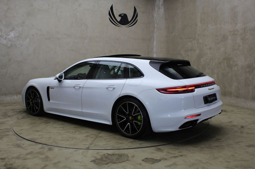 Foto do veículo PORSCHE  PANAMERA 4 ST HYBRID 2018 9.585 KM 585.000,00
