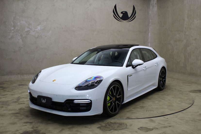 Foto do veículo PORSCHE  PANAMERA 4 ST HYBRID 2018 9.585 KM 585.000,00