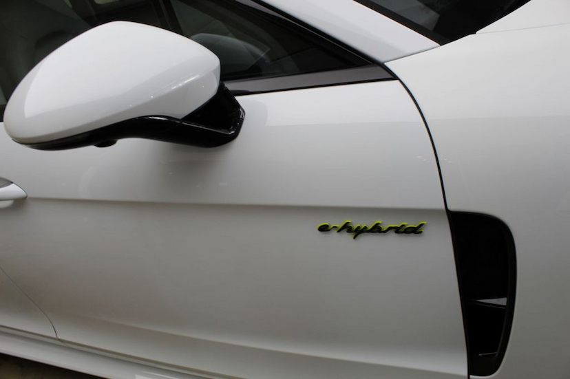 Foto do veículo PORSCHE  PANAMERA 4 ST HYBRID 2018 9.585 KM 585.000,00
