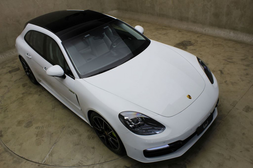 Foto do veículo PORSCHE  PANAMERA 4 ST HYBRID 2018 9.585 KM 585.000,00