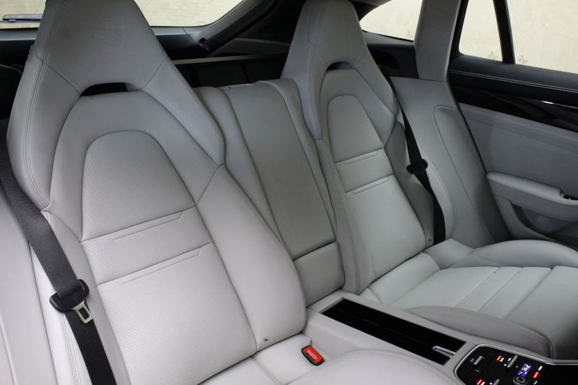 Foto do veículo PORSCHE  PANAMERA 4 ST HYBRID 2018 9.585 KM 585.000,00
