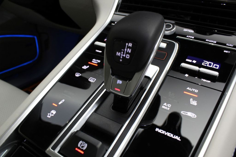 Foto do veículo PORSCHE  PANAMERA 4 ST HYBRID 2018 9.585 KM 585.000,00