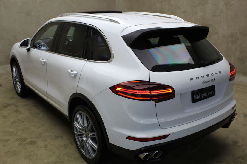 Foto do veículo PORSCHE  CAYENNE S 2016 34.175 KM 299.000,00