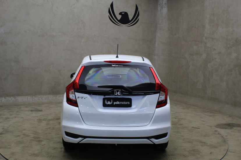 Foto do veículo HONDA  FIT EXL 2019 5.725 KM 99.000,00