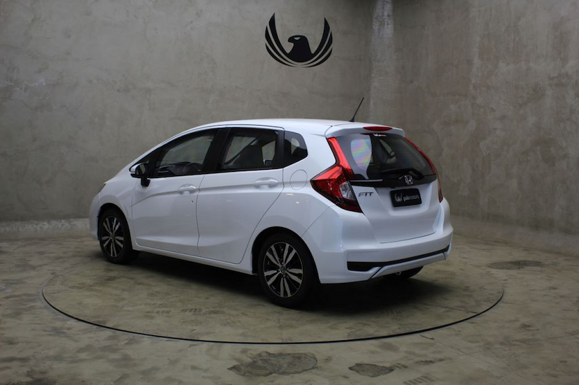 Foto do veículo HONDA  FIT EXL 2019 5.725 KM 99.000,00