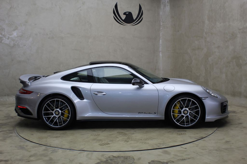Foto do veículo PORSCHE 911 TURBO S 2019 3.345 KM 1.190.000,00