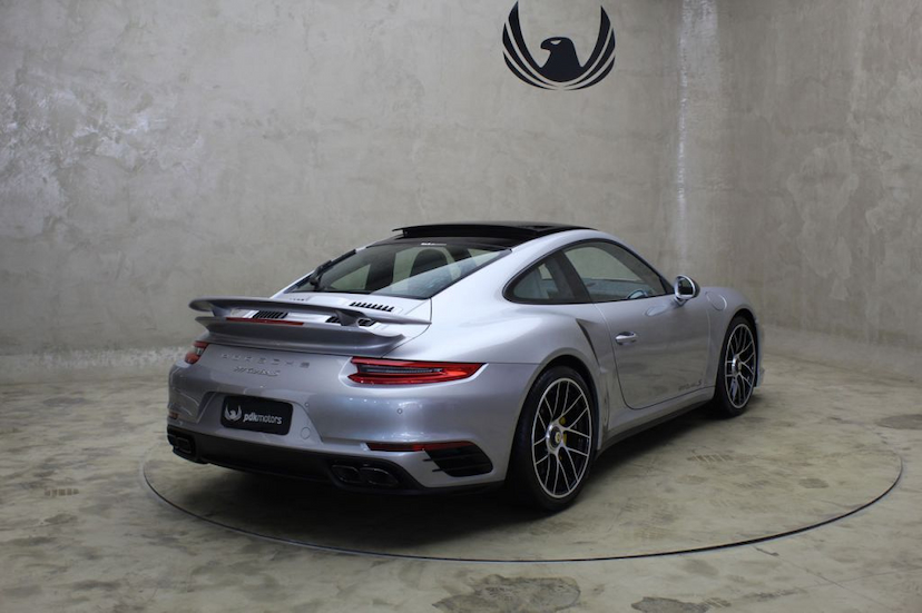 Foto do veículo PORSCHE 911 TURBO S 2019 3.345 KM 1.190.000,00