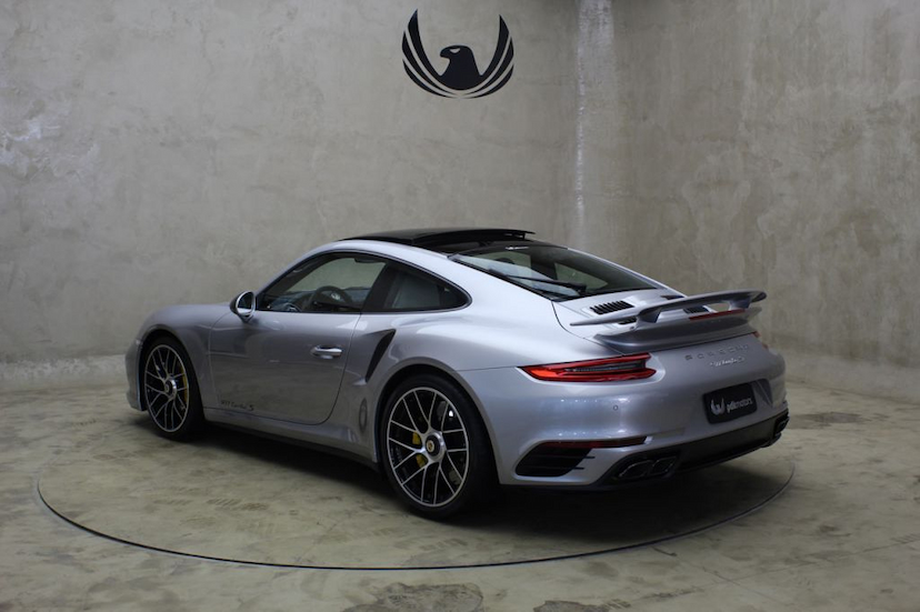 Foto do veículo PORSCHE 911 TURBO S 2019 3.345 KM 1.190.000,00