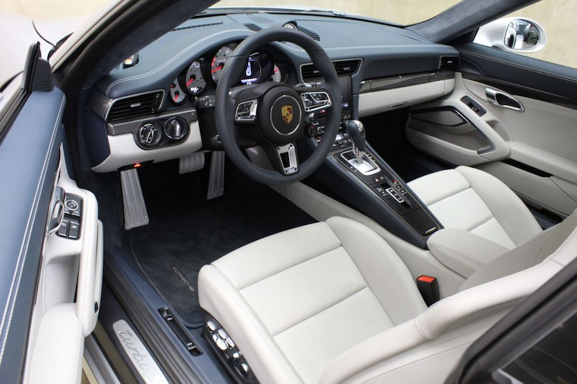 Foto do veículo PORSCHE 911 TURBO S 2019 3.345 KM 1.190.000,00