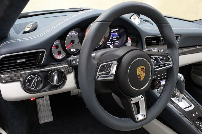 Foto do veículo PORSCHE 911 TURBO S 2019 3.345 KM 1.190.000,00