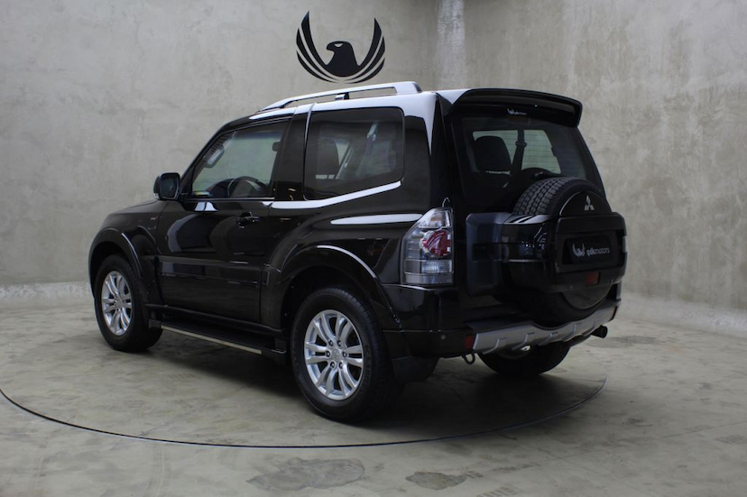 Foto do veículo MITSUBISHI  PAJERO FULL HPE 2P 2012 62.911 KM 99.000,00