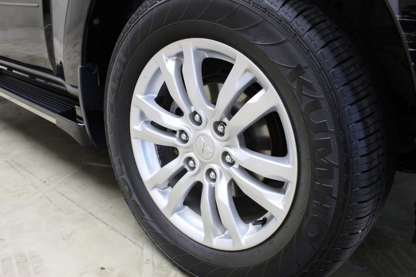 Foto do veículo MITSUBISHI  PAJERO FULL HPE 2P 2012 62.911 KM 99.000,00