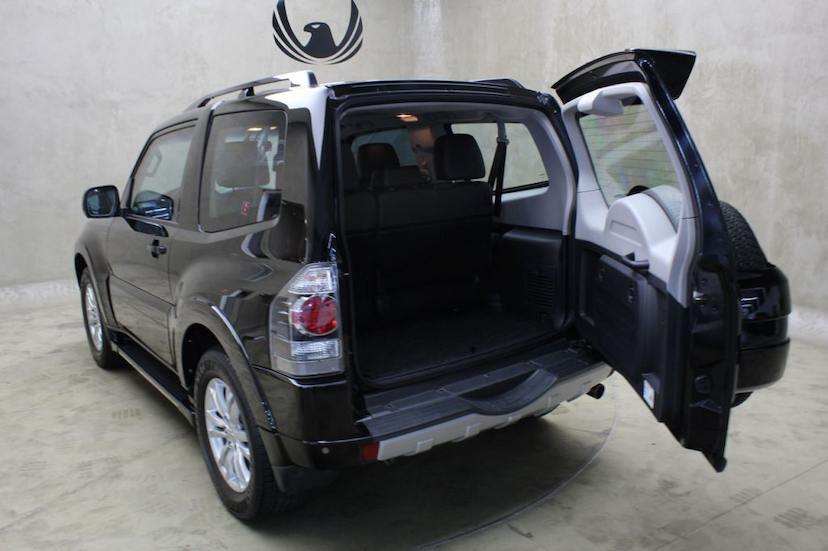 Foto do veículo MITSUBISHI  PAJERO FULL HPE 2P 2012 62.911 KM 99.000,00