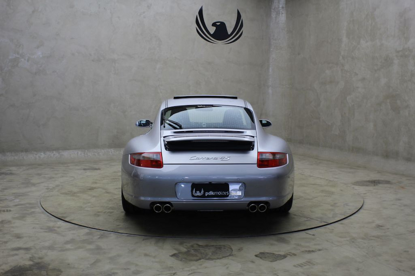 Foto do veículo PORSCHE  911 CARRERA 4S 2006 54.645 KM 255.000,00
