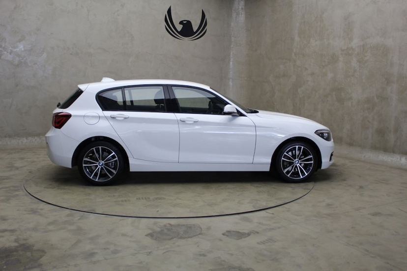 Foto do veículo BMW  120I SPORT GP 2019 5.440 KM 139.000,00