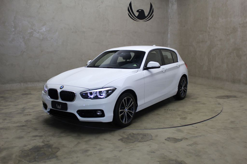 Foto do veículo BMW  120I SPORT GP 2019 5.440 KM 139.000,00