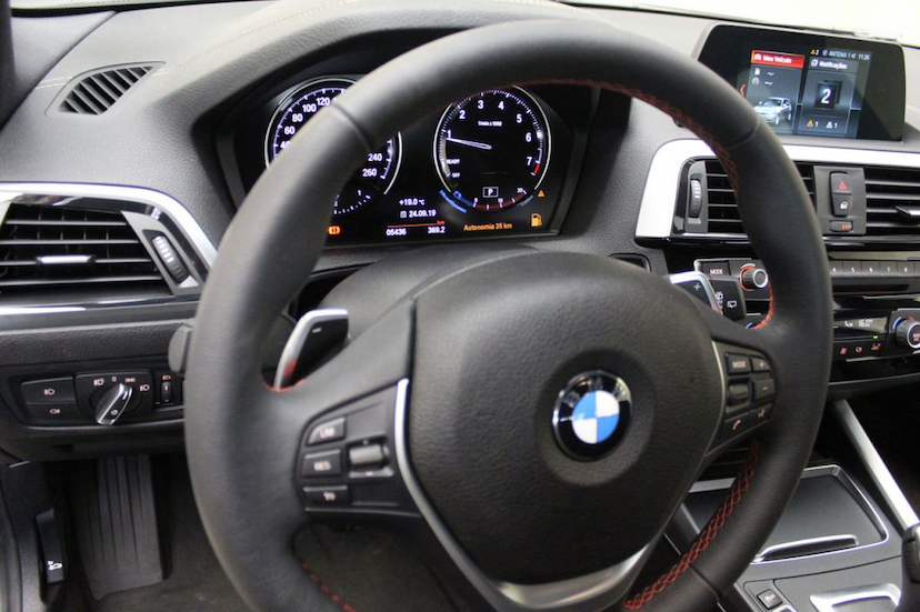 Foto do veículo BMW  120I SPORT GP 2019 5.440 KM 139.000,00