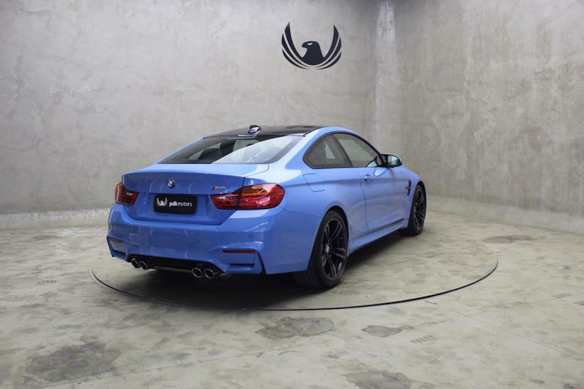 Foto do veículo BMW  M4 COUPE 2015 34.032 KM 279.000,00