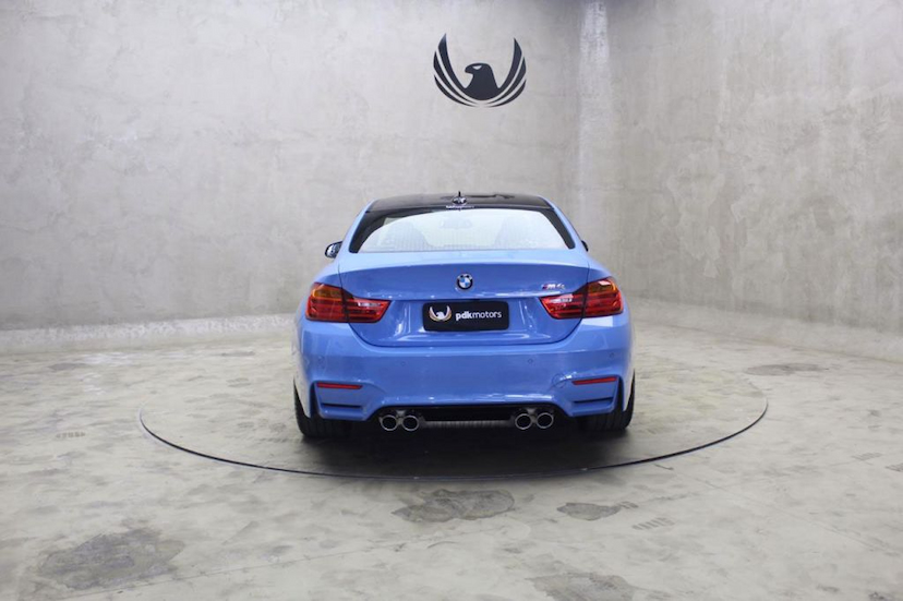 Foto do veículo BMW  M4 COUPE 2015 34.032 KM 279.000,00