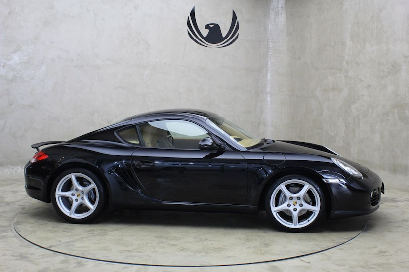 Foto do veículo PORSCHE  CAYMAN 2011 17.690 KM 185.000,00
