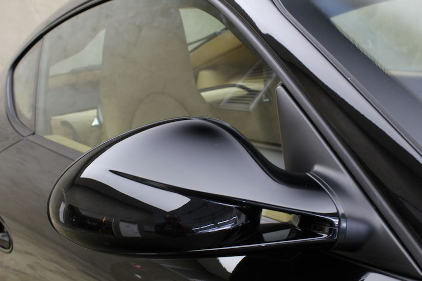 Foto do veículo PORSCHE  CAYMAN 2011 17.690 KM 185.000,00
