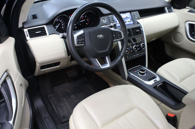 Foto do veículo LAND ROVER  DISCOVERY SPORT HSE TD4 2017 42.950 KM 173.000,00