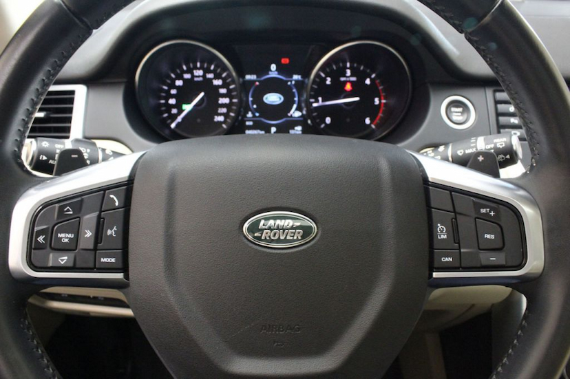 Foto do veículo LAND ROVER  DISCOVERY SPORT HSE TD4 2017 42.950 KM 173.000,00