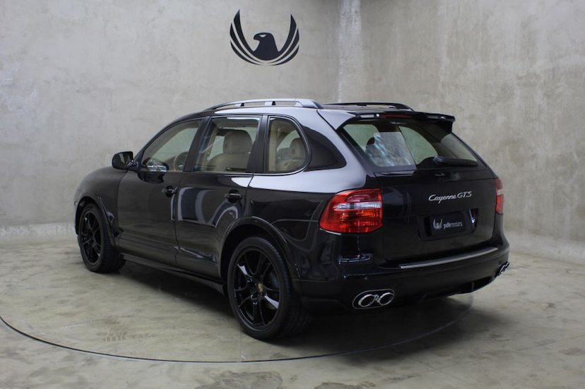 Foto do veículo PORSCHE  CAYENNE GTS 2010 76.645 KM 99.000,00
