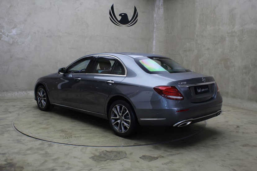 Foto do veículo MERCEDES-BENZ  E250 EXCLUSIVE 2019 6.000 KM 309.000,00