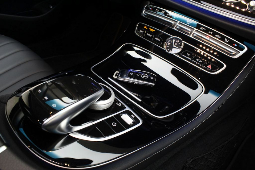 Foto do veículo MERCEDES-BENZ  E250 EXCLUSIVE 2019 6.000 KM 309.000,00