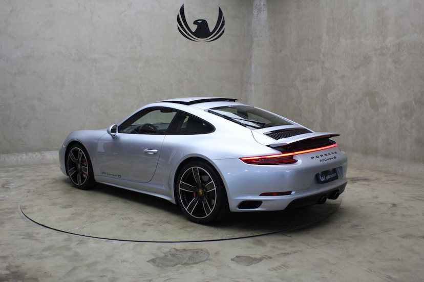 Foto do veículo PORSCHE  911 CARRERA 4S 2017 7.580 KM 619.000,00