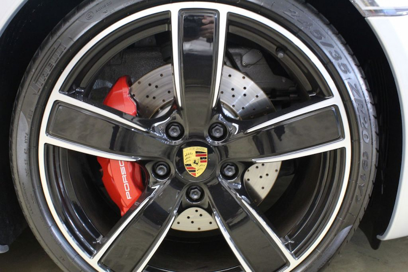 Foto do veículo PORSCHE  911 CARRERA 4S 2017 7.580 KM 619.000,00