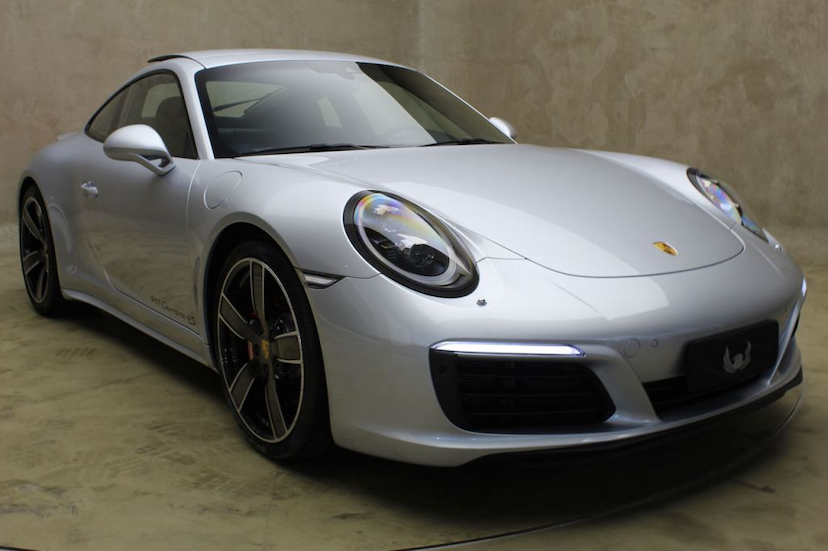 Foto do veículo PORSCHE  911 CARRERA 4S 2017 7.580 KM 619.000,00