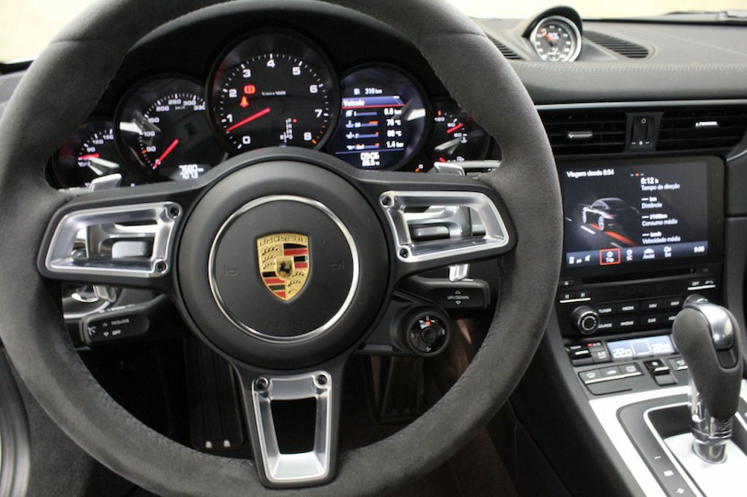 Foto do veículo PORSCHE  911 CARRERA 4S 2017 7.580 KM 619.000,00