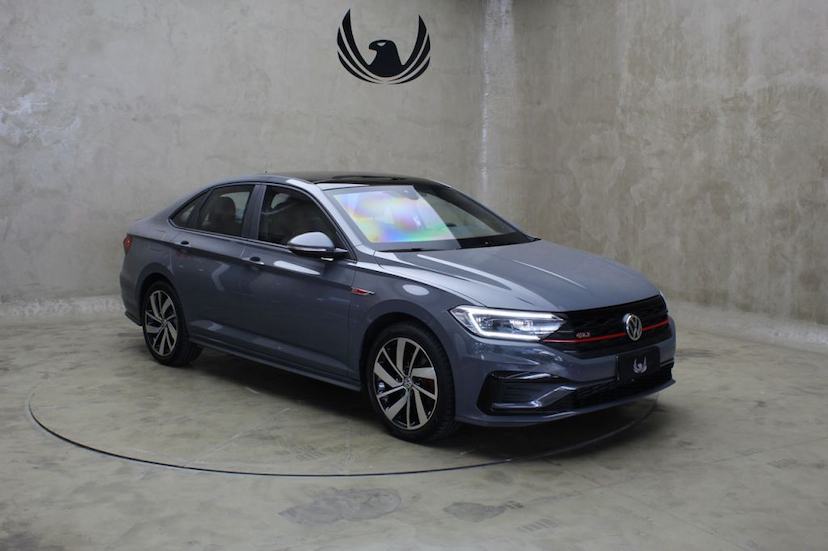Foto do veículo VOLKSWAGEN  JETTA GLI 2019 3.117 KM 199.000,00