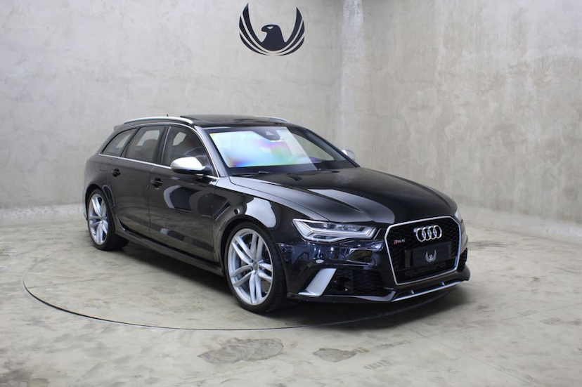 Foto do veículo AUDI RS6 AVANT QUATTRO 2015 31.380 KM 369.000,00