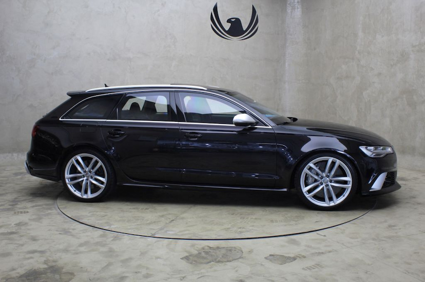 Foto do veículo AUDI RS6 AVANT QUATTRO 2015 31.380 KM 369.000,00
