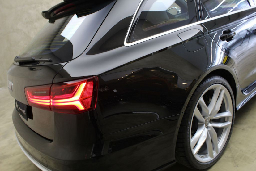 Foto do veículo AUDI RS6 AVANT QUATTRO 2015 31.380 KM 369.000,00