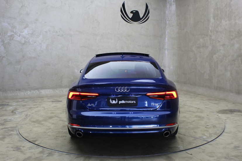 Foto do veículo AUDI  A5 SPORTBACK AMBIENTE 2018 39.400 KM 159.000,00