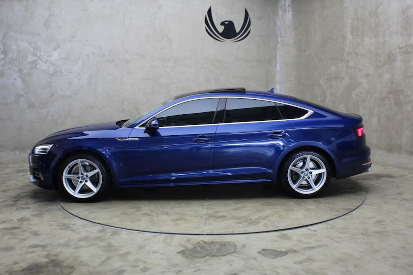 Foto do veículo AUDI  A5 SPORTBACK AMBIENTE 2018 39.400 KM 159.000,00