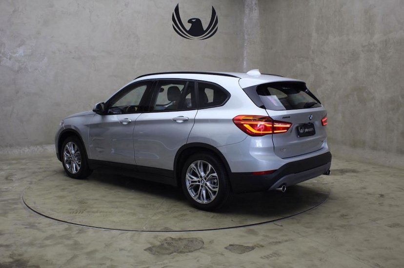 Foto do veículo BMW  X1 20I GP 2019 45 KM 229.000,00