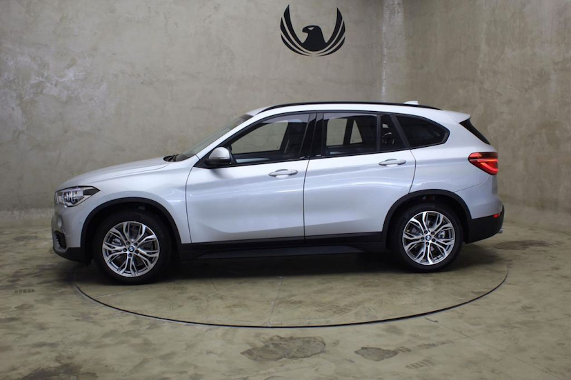 Foto do veículo BMW  X1 20I GP 2019 45 KM 229.000,00